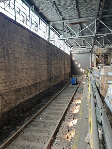 More Photos Of 6401 Quad Ave, Baltimore Warehouse For Sale