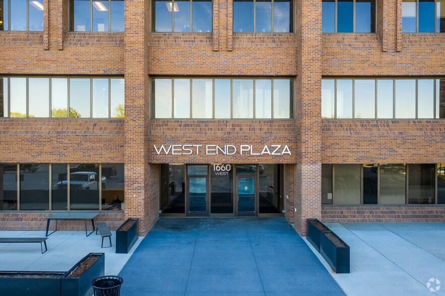 More Photos Of 1660 Highway 100 S, Saint Louis Park Office For Lease