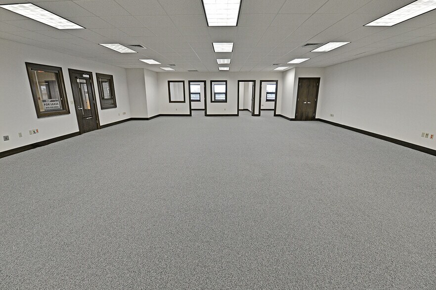 More Photos Of 100 S College Ave, Bloomington Office For Lease