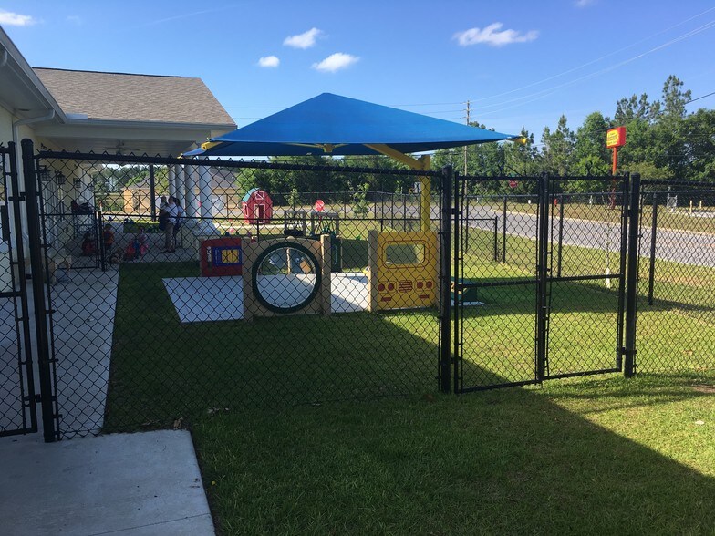 More Photos Of 4798 Live Oak Church Rd, Crestview Daycare Center For Lease