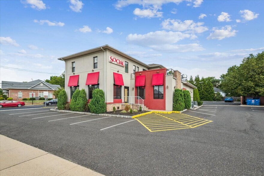 More Photos Of 156 N Gaston Ave, Somerville Restaurant For Sale