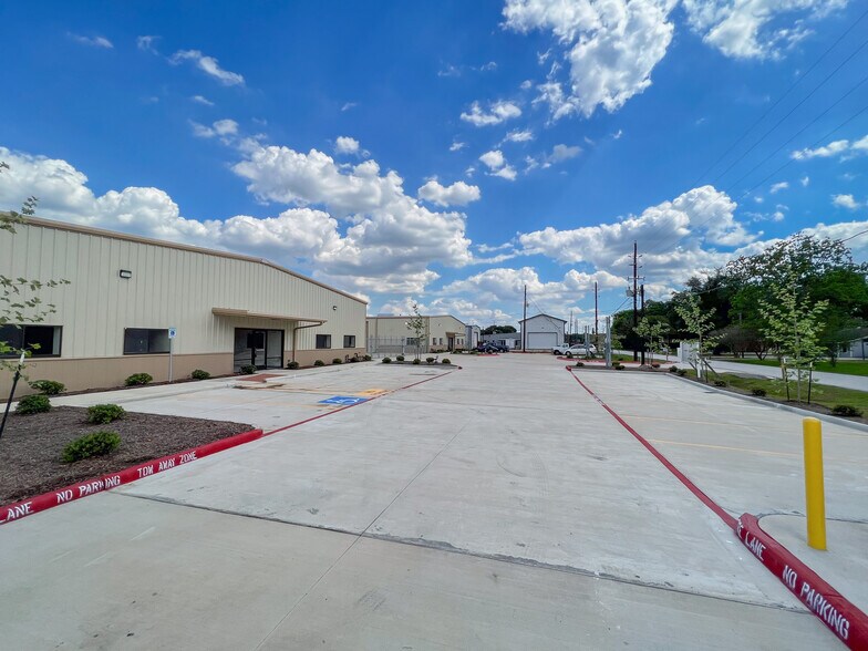 More Photos Of , Houston Industrial For Sale