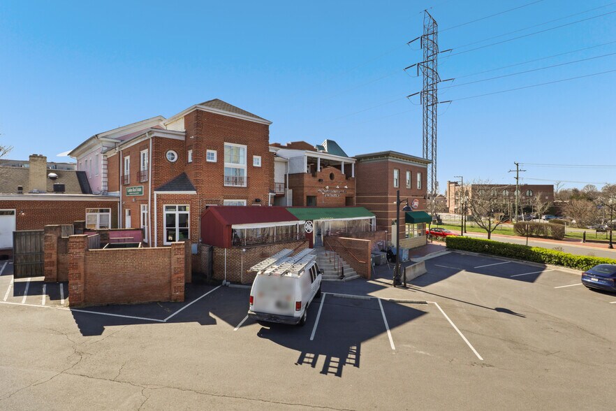 More Photos Of 761B Monroe St, Herndon Office Residential For Lease