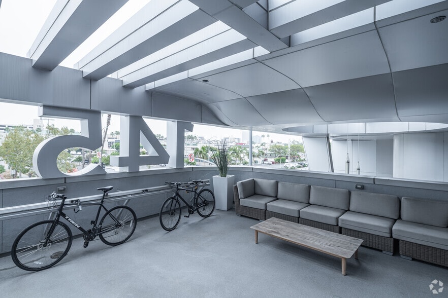 More Photos Of 145 S Fairfax Ave, Los Angeles Coworking Space