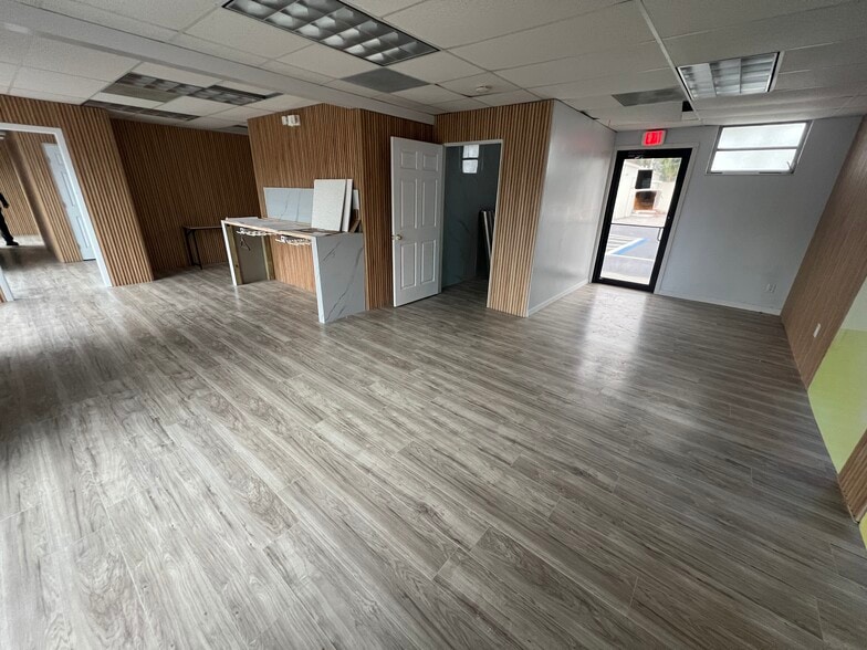 More Photos Of 3418 W Swann Ave, Tampa Office For Lease