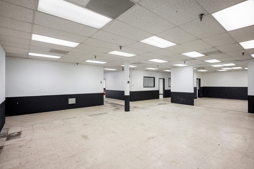 More Photos Of 1570 W Mission Blvd, Pomona Manufacturing For Lease