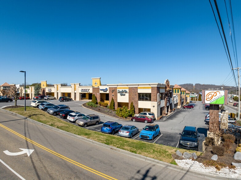 More Photos Of 100-178 W Springbrook Dr, Johnson City Unknown For Lease