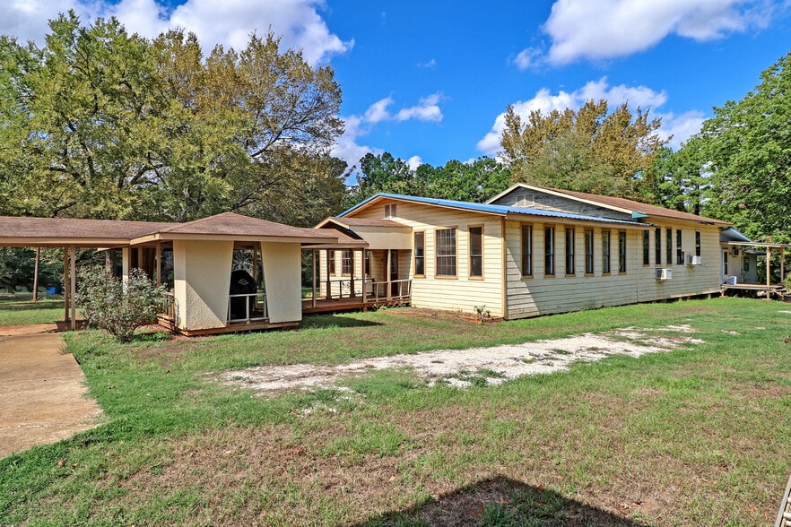 More Photos Of , Grapeland Unknown For Sale