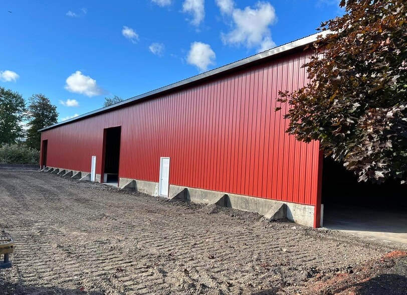 More Photos Of 999 Aero Dr, Cheektowaga Warehouse For Lease