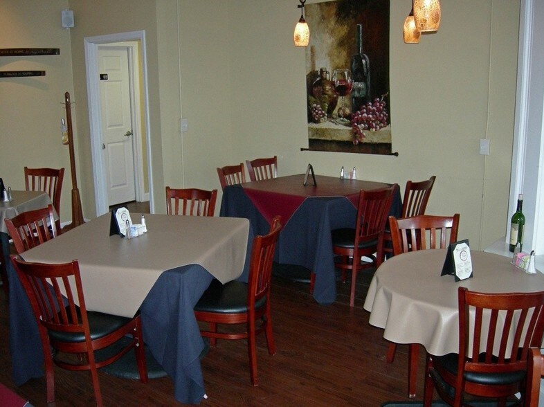 More Photos Of 211 E 5th St, Marysville Restaurant For Lease
