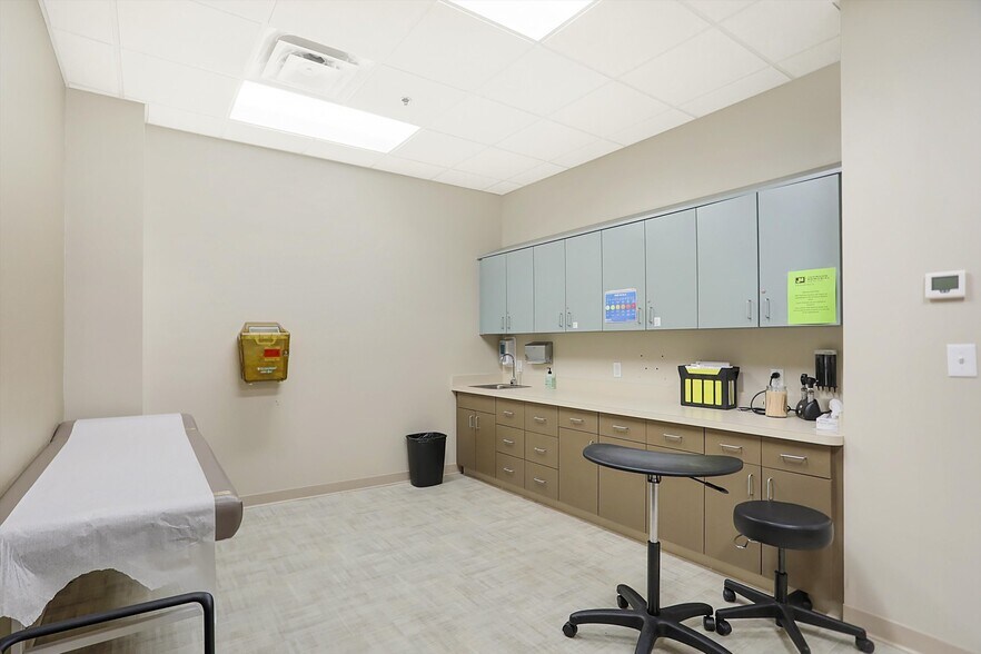 More Photos Of 1000 S US Highway 31, Greenwood Medical For Sale