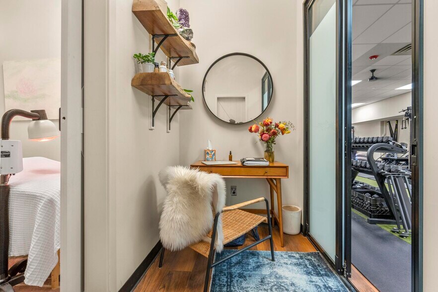 More Photos Of 21 Forest Street Unit# C1, New Canaan General Retail For Sale