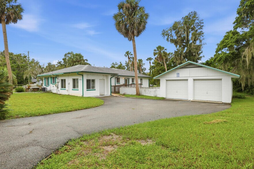 More Photos Of 901 W New York Ave, Deland Office For Lease