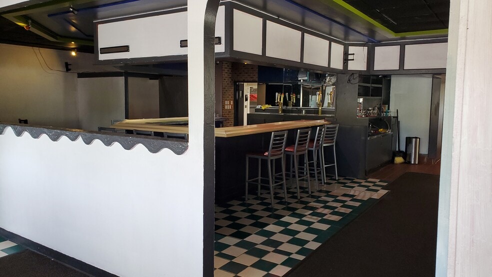 More Photos Of 851 S Garfield, Traverse City General Retail For Sale