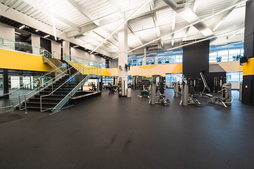 More Photos Of 1 Campus Martius, Detroit Office For Lease