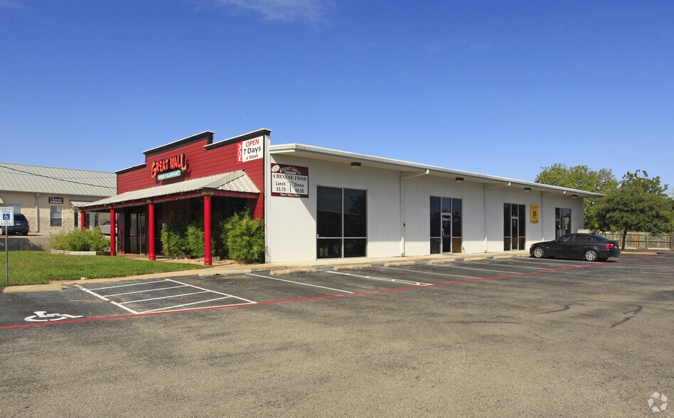 More Photos Of 1906 S Bagdad Rd, Leander Unknown For Lease