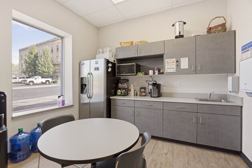 More Photos Of 514 S Washington St, Spokane Medical For Sale