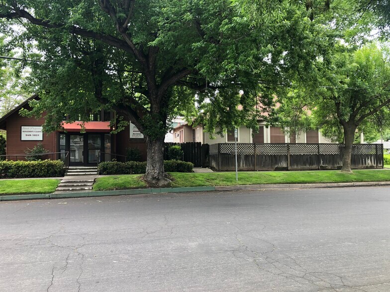 More Photos Of 1608 F St, Modesto Loft Creative Space For Sale