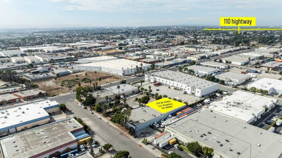 More Photos Of 215 W 134th St, Los Angeles Warehouse For Lease