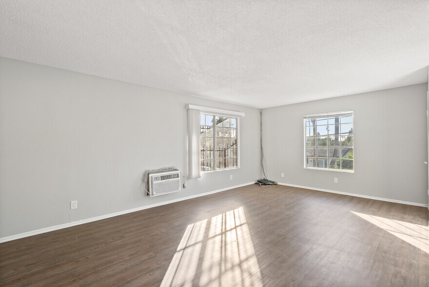 More Photos Of 1515 N Dresser St, Santa Ana Apartments For Sale