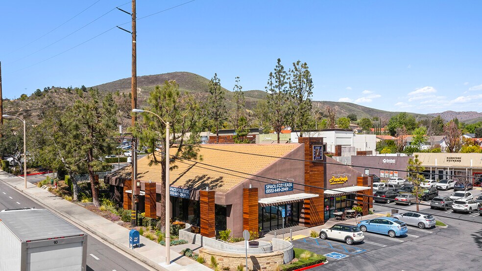 More Photos Of 30805-30895 E Thousand Oaks Blvd, Westlake Village Unknown For Lease