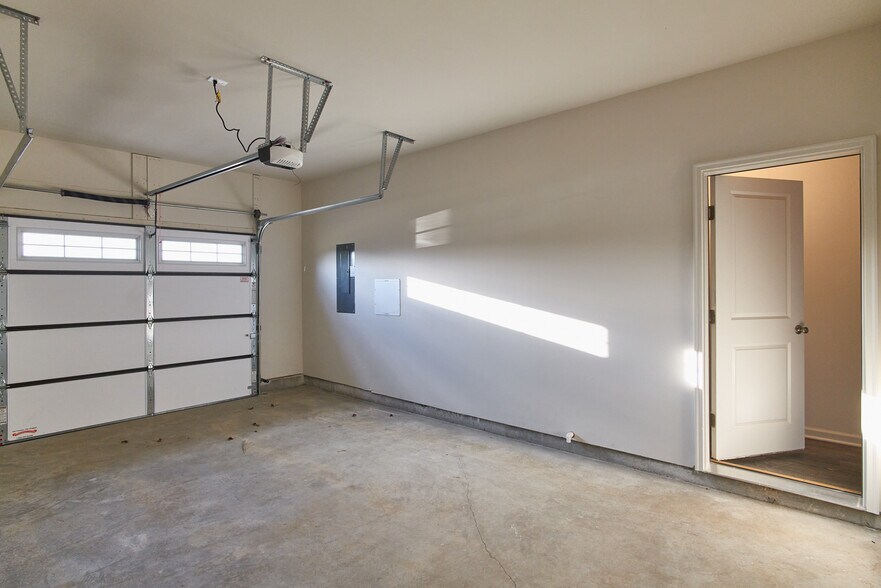 More Photos Of 6645 Stein Way, Macungie Apartments For Sale