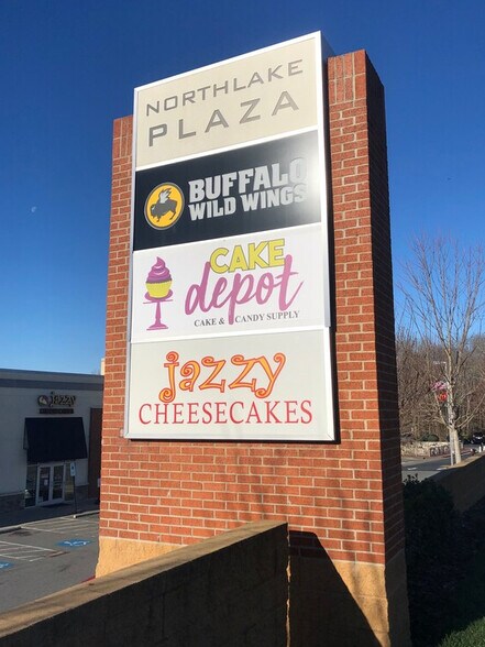 More Photos Of 9402 Northlake West Dr, Charlotte Restaurant For Lease