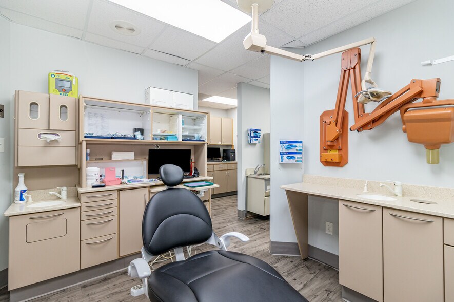 More Photos Of 2751 Blue Rock Rd, Cincinnati Medical For Sale