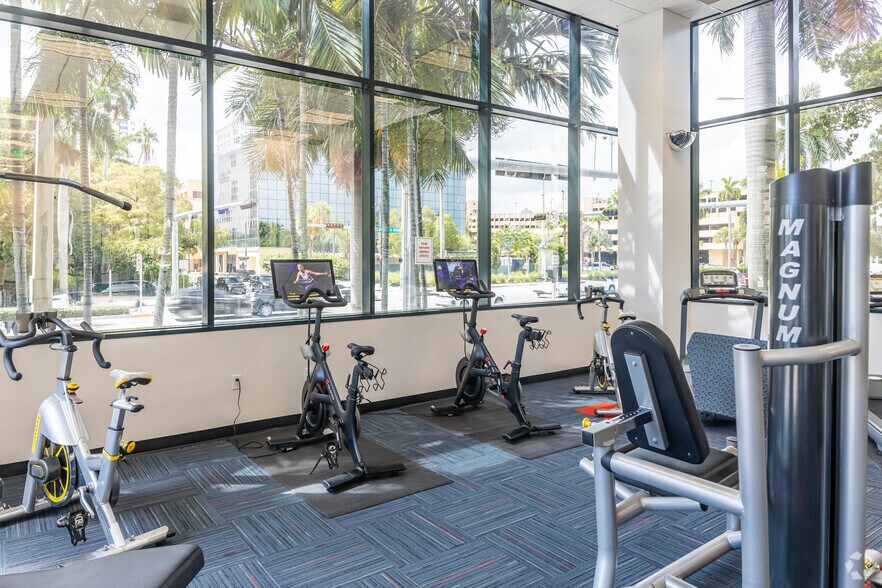 More Photos Of 1 E Broward Blvd, Fort Lauderdale Coworking Space