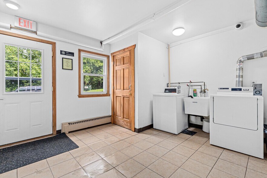 More Photos Of 4220 4th St NE, Columbia Heights Apartments For Sale