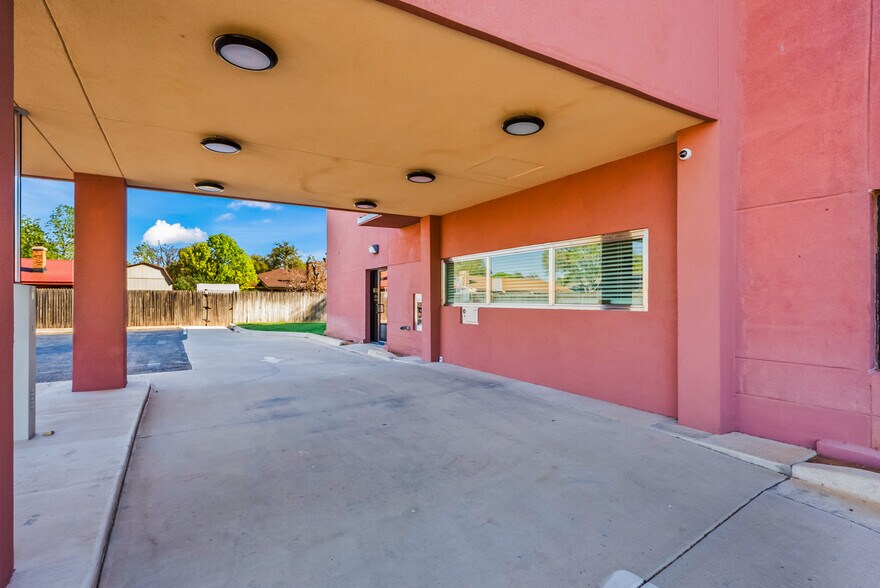 More Photos Of 7202 Slide Rd, Lubbock Medical For Lease