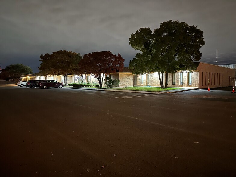 More Photos Of 3311-3313 81st St, Lubbock Medical For Lease