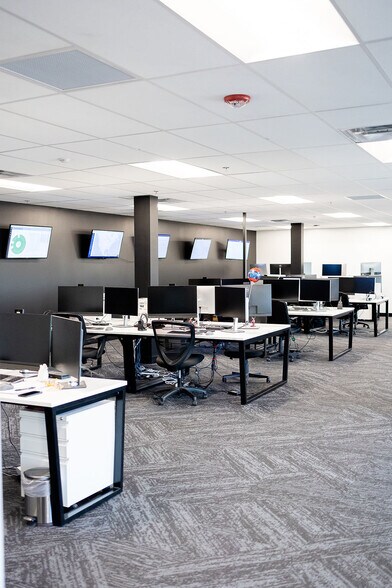 More Photos Of 7535 Windsor Dr, Allentown Office For Lease