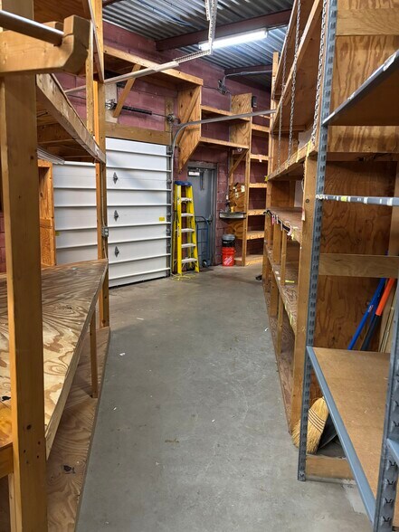 More Photos Of 2010 Eggert Rd, Buffalo Freestanding For Lease
