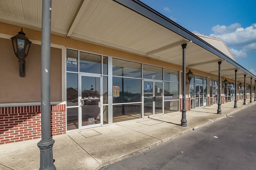 More Photos Of 5550 McFarland Blvd, Northport General Retail For Lease
