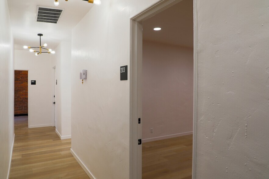More Photos Of 1138-1140 Westwood Blvd, Los Angeles Storefront Retail Office For Lease