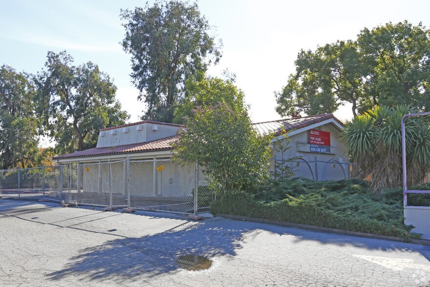 More Photos Of 2102 McKee Rd, San Jose Fast Food For Lease