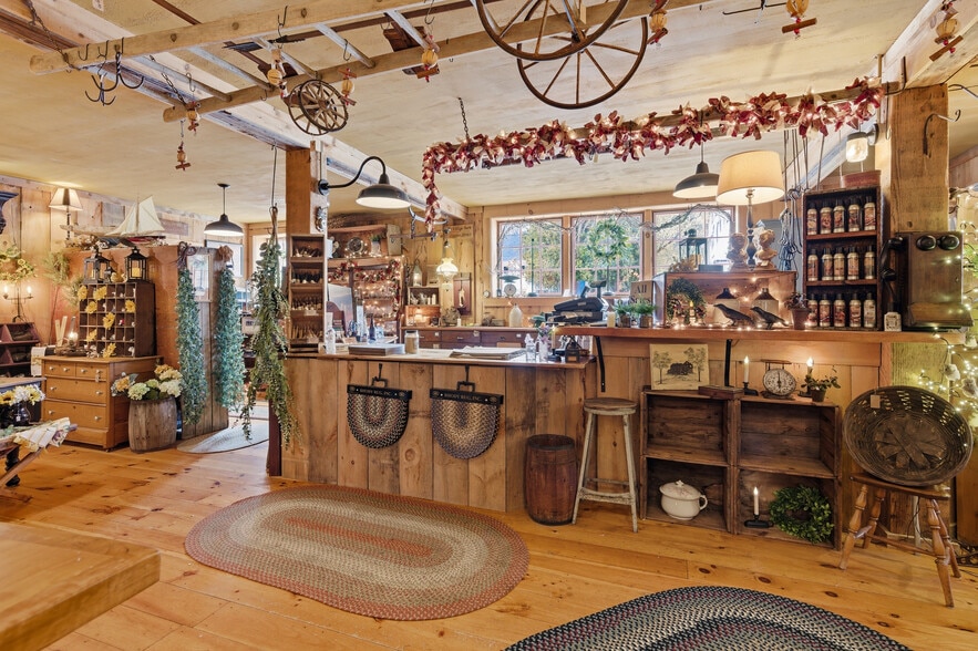 More Photos Of 953 Victory Hwy, Burrillville Bar For Sale