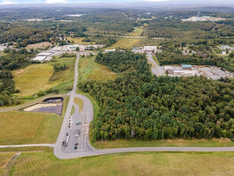 More Photos Of 165 E Broadway, Monticello Land For Sale