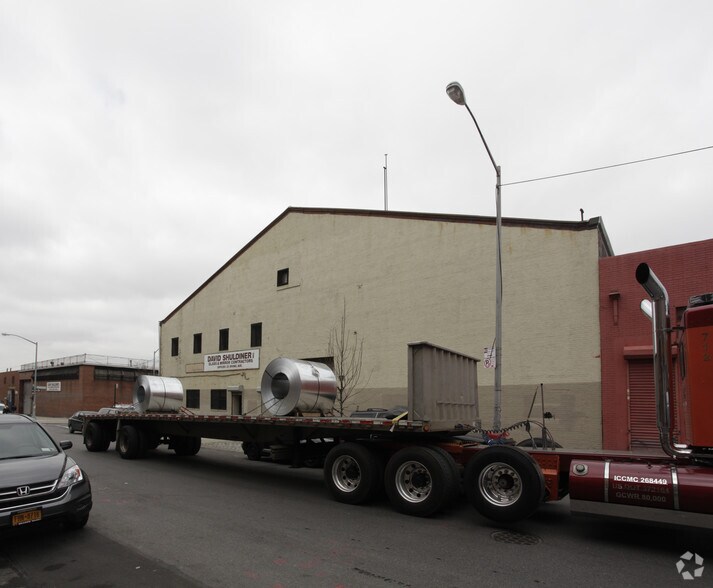 More Photos Of 35 Irving Ave, Brooklyn Warehouse For Lease