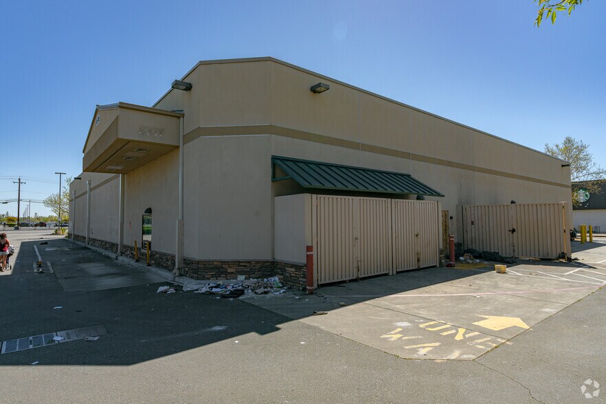 More Photos Of 6819 Watt Ave, North Highlands Drugstore For Lease