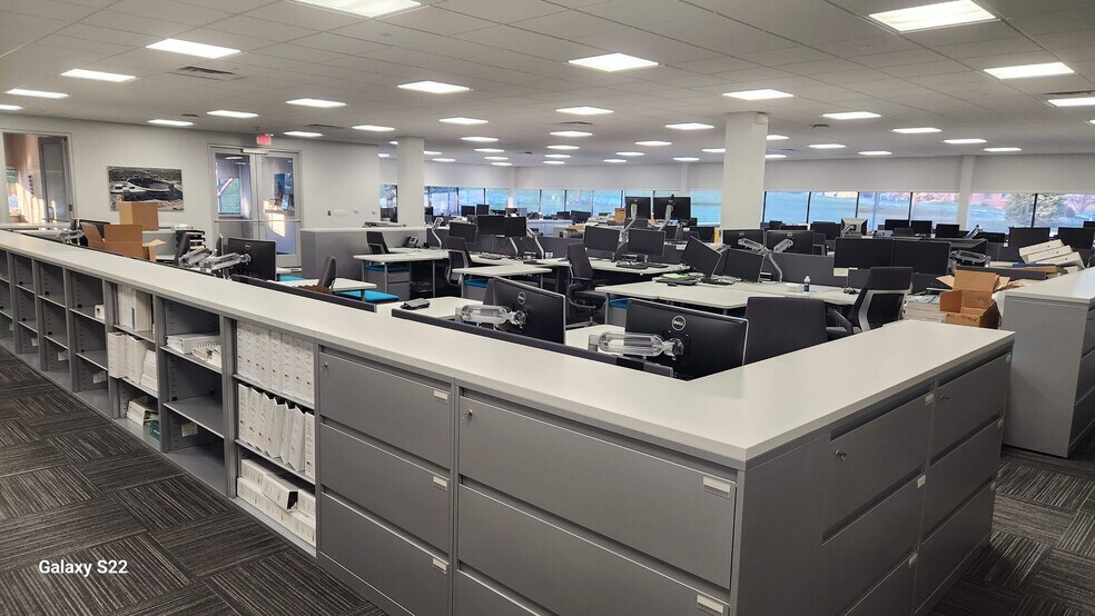 More Photos Of 2985 S Ridge Rd, Green Bay Medical For Lease