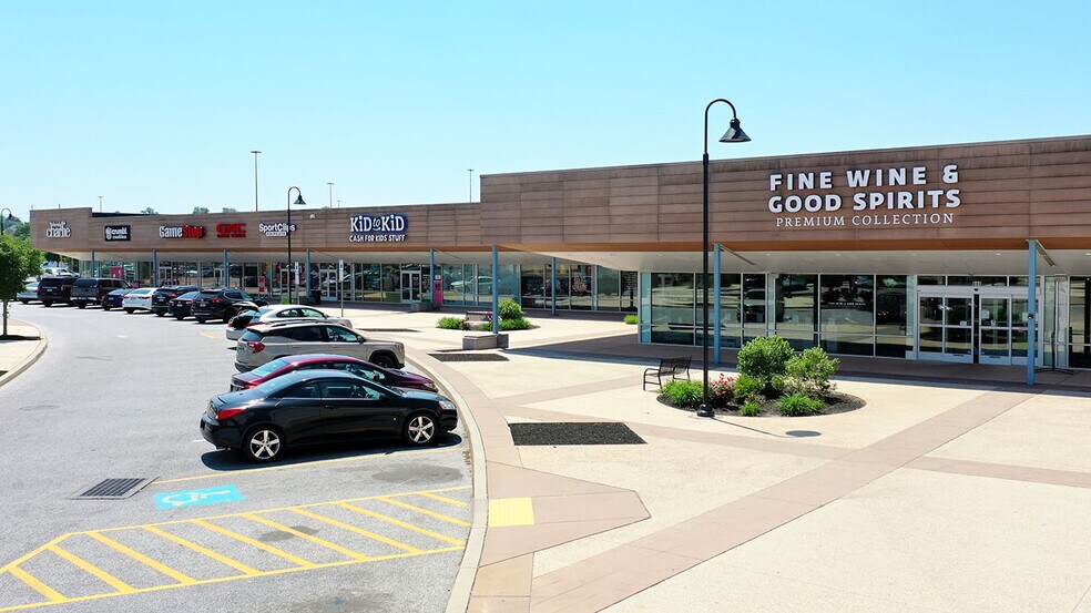 More Photos Of 6226 W Manchester Mall, York Unknown For Lease
