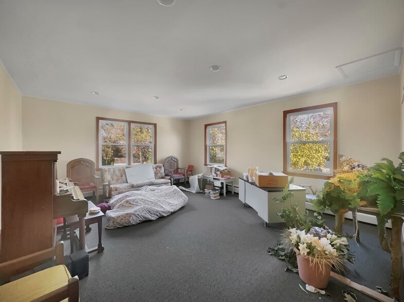 More Photos Of 62 Progress Ave, Woodbury Religious Facility For Sale