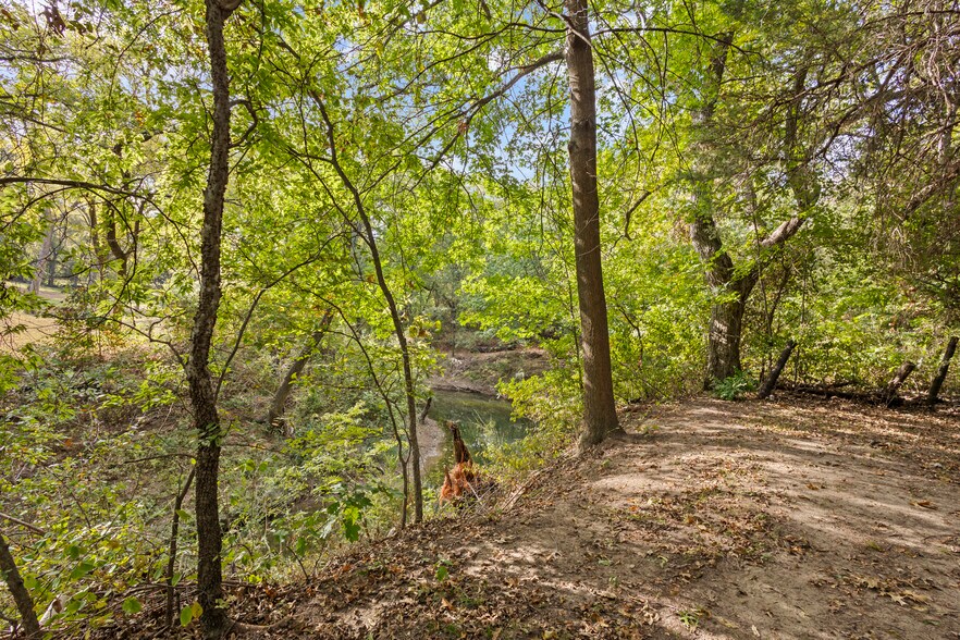 More Photos Of 1009 W I 20, Grand Prairie Land For Sale