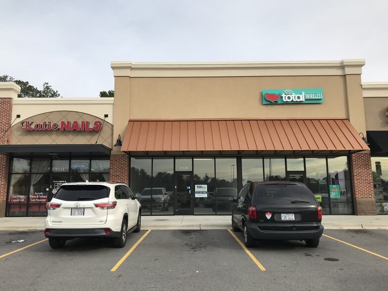 More Photos Of 2800 Gillespie St, Fayetteville General Retail For Sale