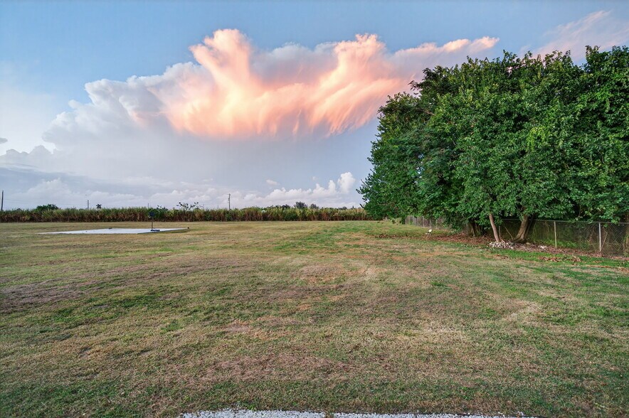 More Photos Of 19604 SW 147th Ave, Miami Land For Lease