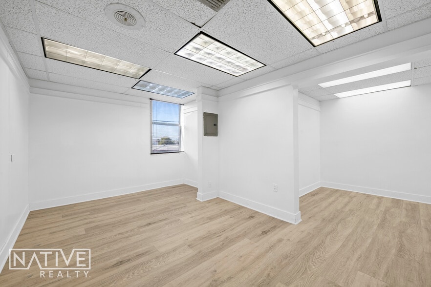 More Photos Of 2132-2200 E Oakland Park Blvd, Fort Lauderdale Office For Lease