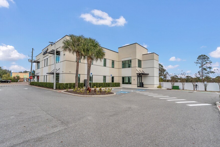 More Photos Of 131 S Country Club Rd, Lake Mary Office For Sale