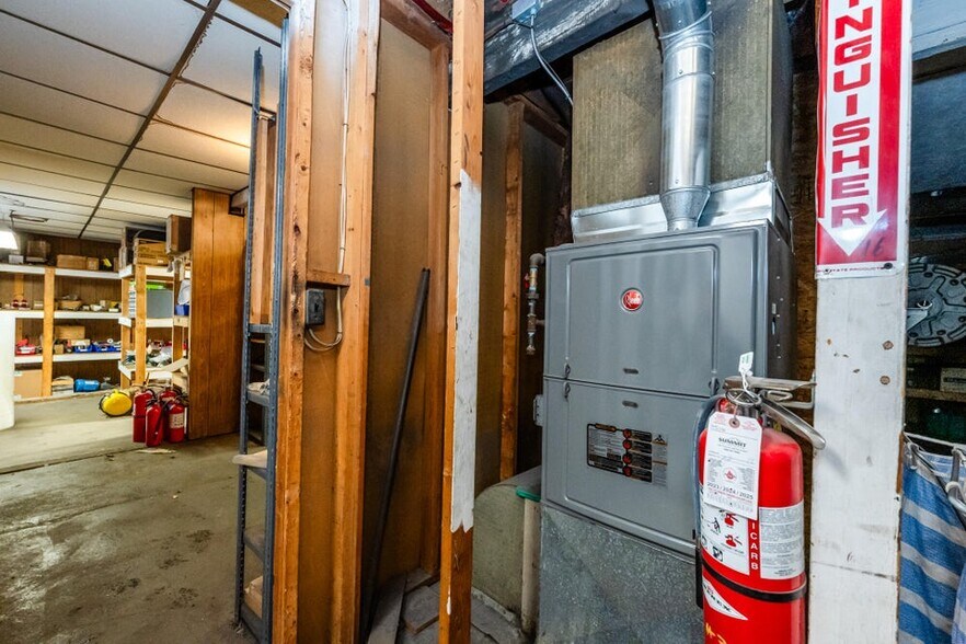 More Photos Of 521 Langley Ave, Saint Joseph Industrial For Sale